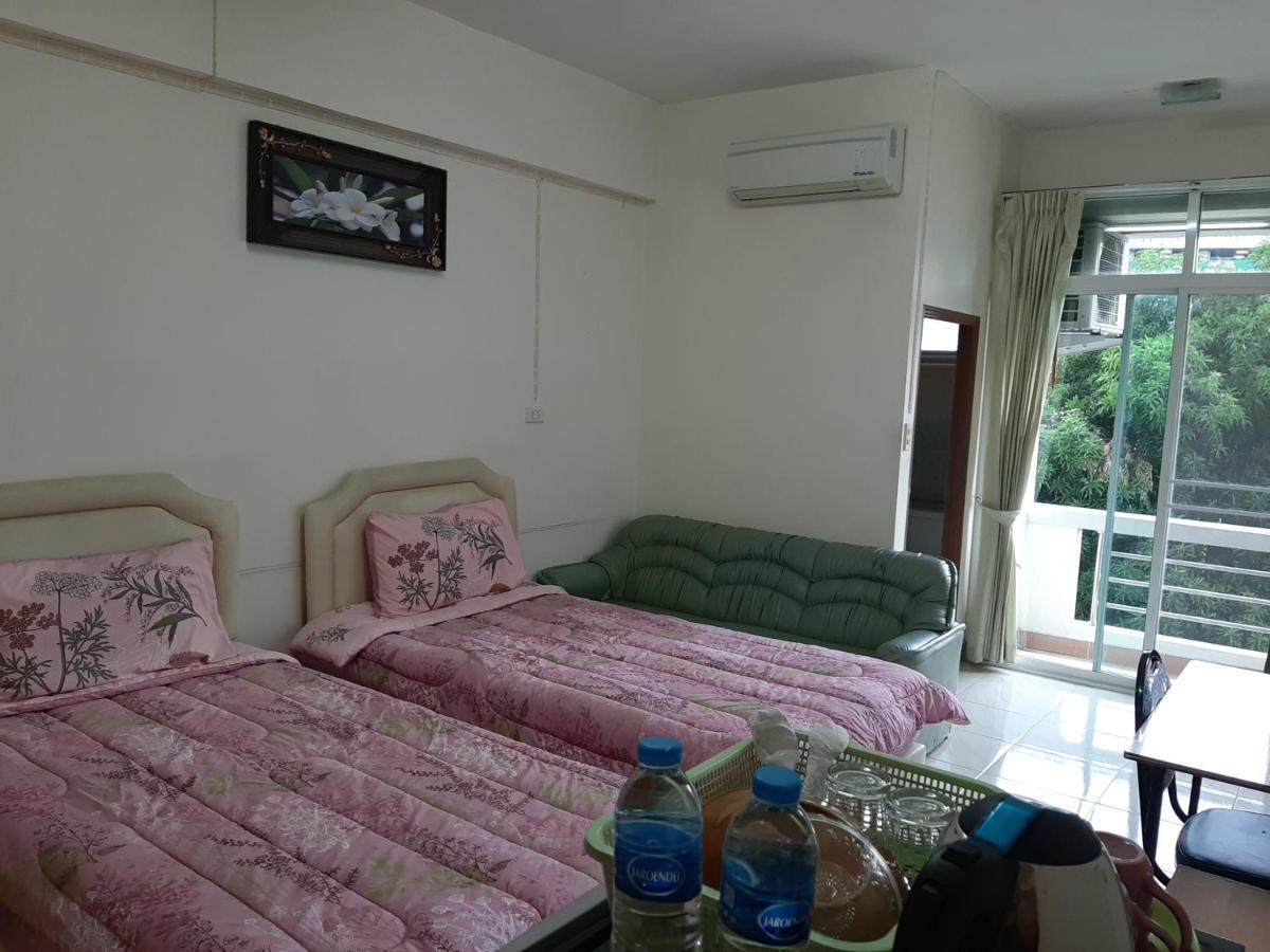 Vanlisut Hotel Ngamwongwan Nonthaburi Exterior photo