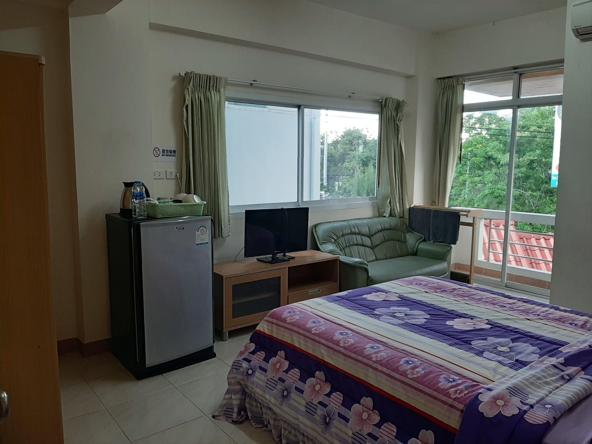 Vanlisut Hotel Ngamwongwan Nonthaburi Exterior photo