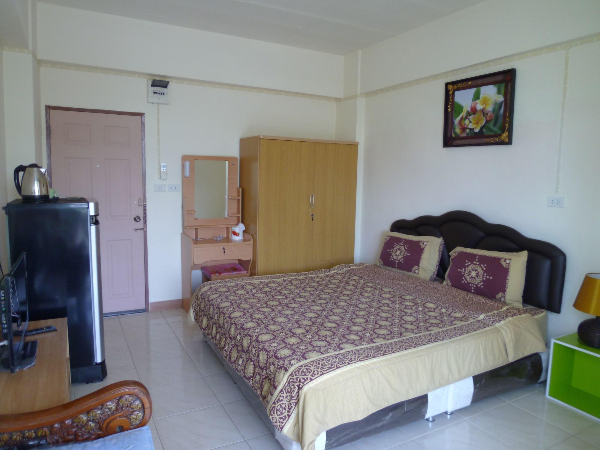 Vanlisut Hotel Ngamwongwan Nonthaburi Exterior photo
